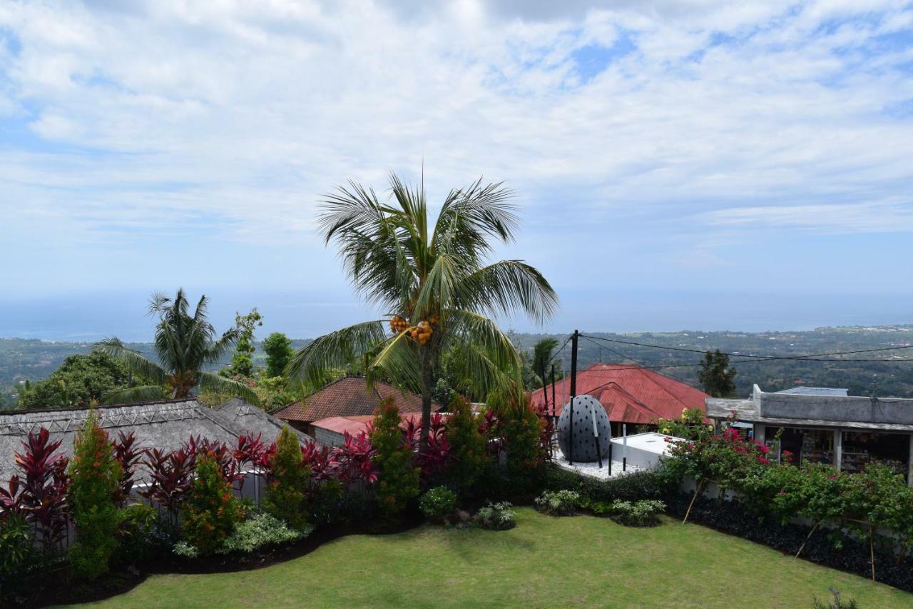 Villa Putih ロヴィーナ エクステリア 写真